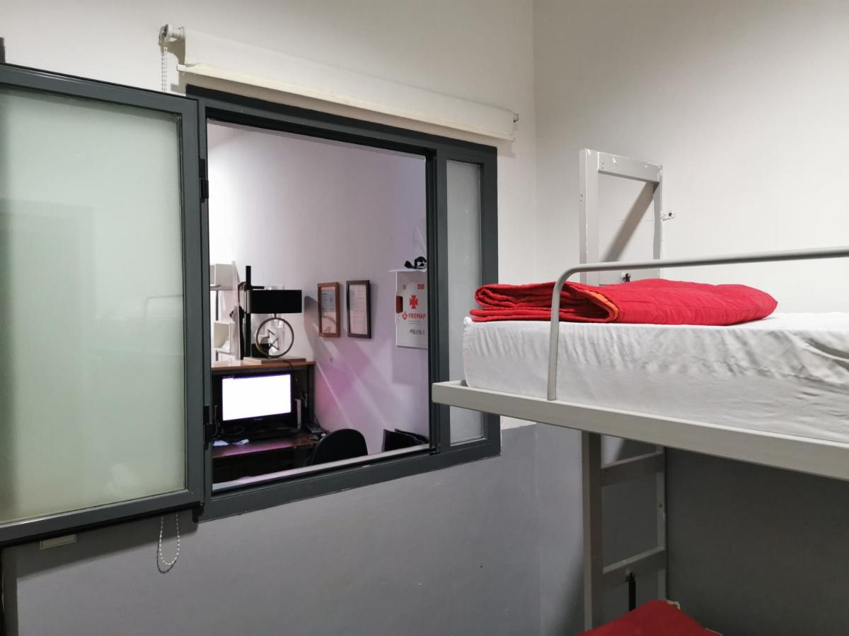 Traveller Box Hostel Sevilla Exteriör bild