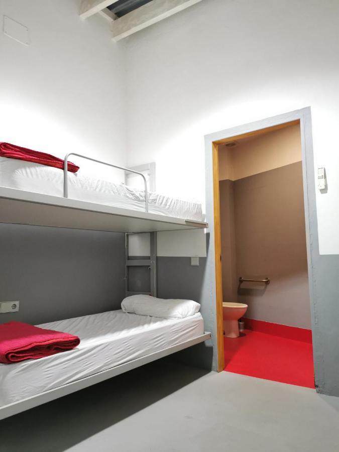 Traveller Box Hostel Sevilla Exteriör bild
