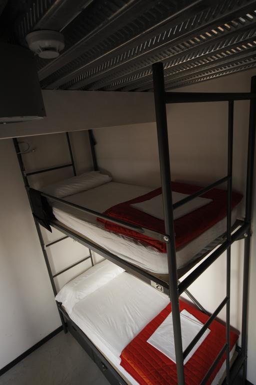 Traveller Box Hostel Sevilla Rum bild