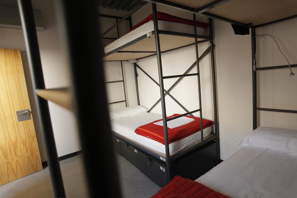 Traveller Box Hostel Sevilla Exteriör bild